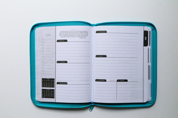 2026 NKJV 16-Month Scripture Planner, Zippered Leathersoft, Teal, May the Lord of Peace