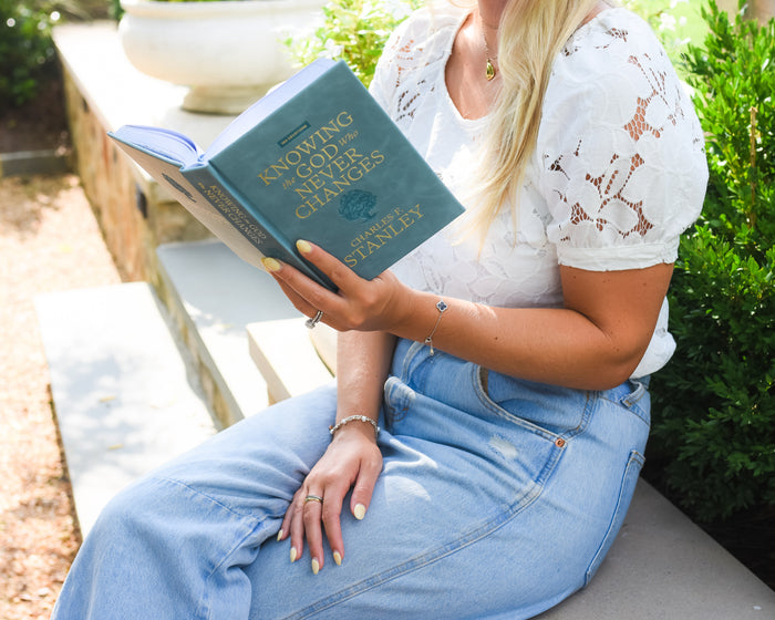 Knowing the God Who Never Changes: A 365-Day Devotional for Walking with the One Who Cares for You Most