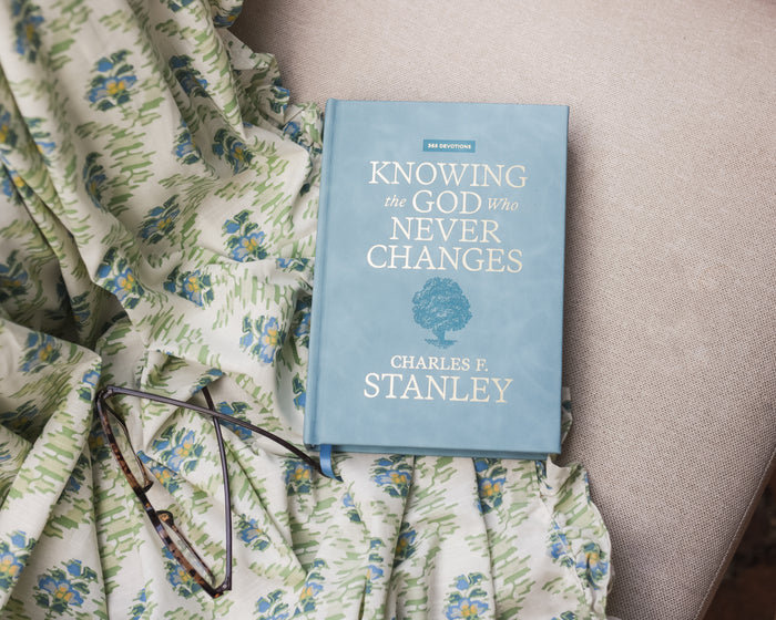 Knowing the God Who Never Changes: A 365-Day Devotional for Walking with the One Who Cares for You Most