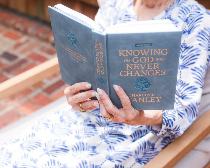 Knowing the God Who Never Changes: A 365-Day Devotional for Walking with the One Who Cares for You Most