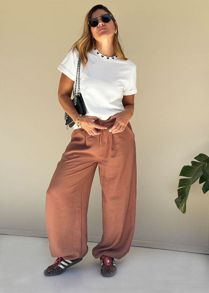brown wide-leg flowy pants elastic waist side pockets view 3
