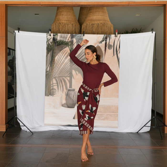 Pareo Sarong 012 – Tropical Birds Burgundy