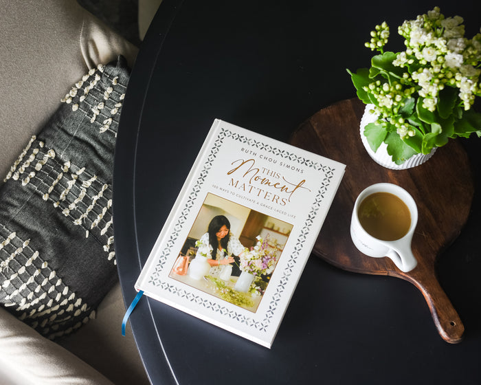 This Moment Matters: 100 Ways to Cultivate a Grace-Laced Life